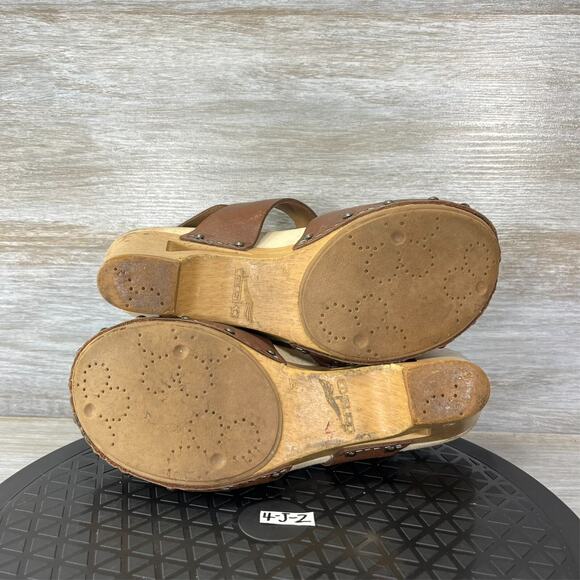 Dansko Women's Thea Brown Leather Studded Slingback Sandals Size EU 37 US 6.5 - Picture 9 of 12